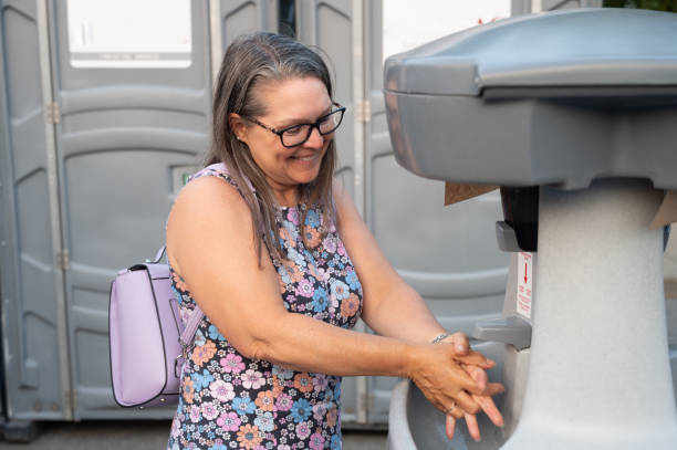 Portable Toilet Options We Offer in Peridot, AZ